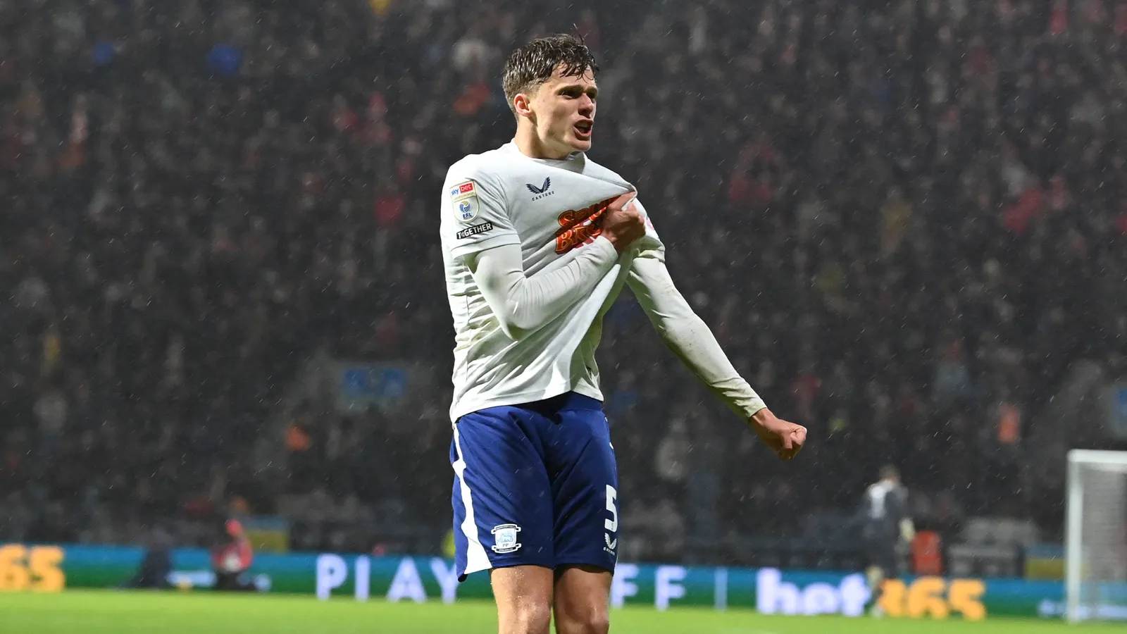 PNE 1-1 雷克瑟姆：阿姆斯特朗扳平比分，北区顽强拼搏展现实力！