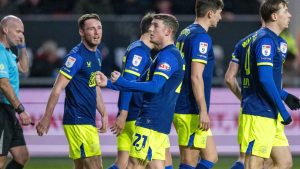 普雷斯顿北区客场2-0战胜布里斯托尔城，精彩时刻尽在镜头！